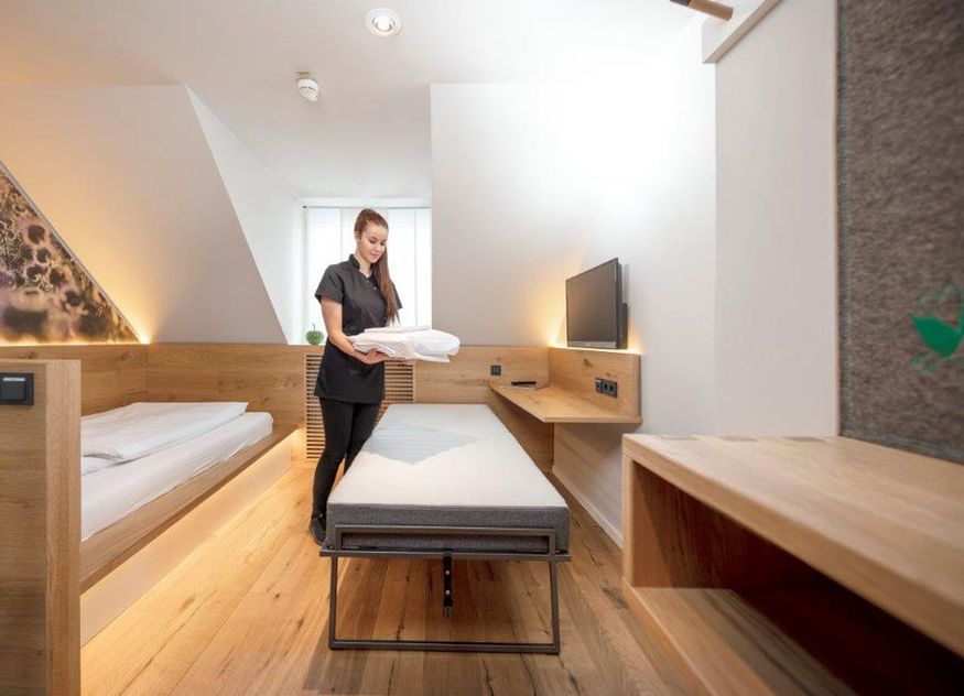 Wanzl Hotel Service flexibles Schlafen X-Bed Klappbett KlappautomatikHotellerie