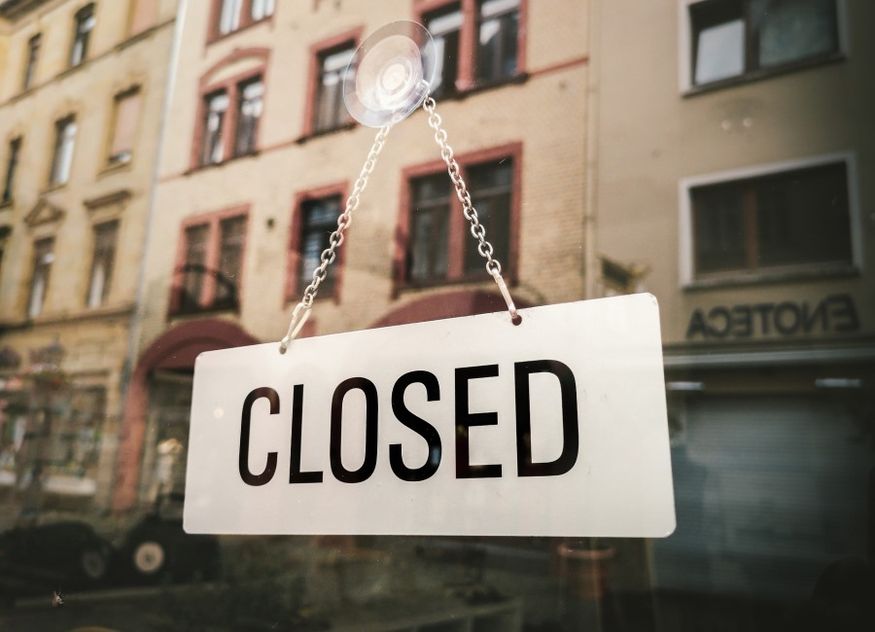 closed geschlossen Schild 