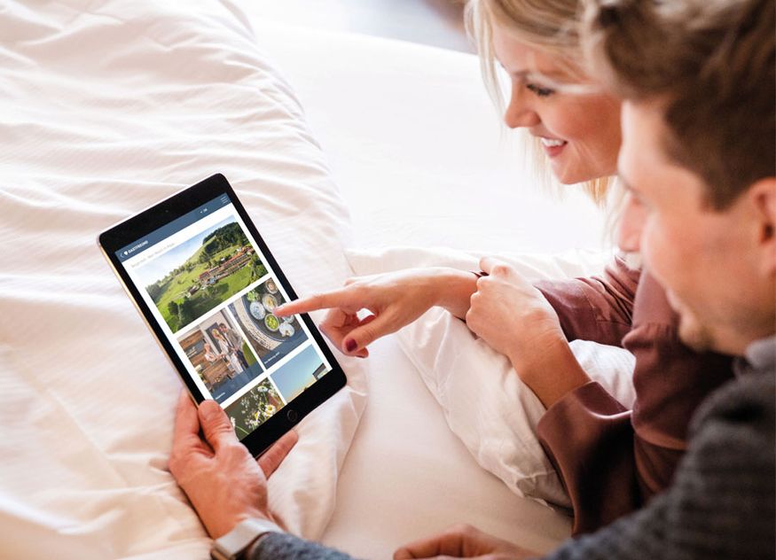 Gastfreund Phone Handy Tablet Highlight-Feed App Gästemappe Hotellerie Relaunch Design Verbesserungen